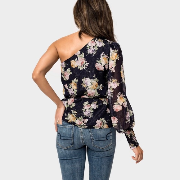 Gibson Look Navy Floral One Shoulder / Sleeve Chiffon Smocked Cuff Top - Picture 2 of 9